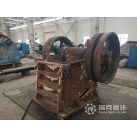 400*600顎式破碎機維修