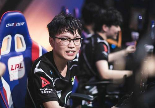 West加入LGD 自由人West加入LGD英雄聯盟分部二隊