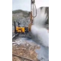 氣動鉆井機 高支腿沖擊式鉆孔機 履帶式水井鉆機 氣動打井機?